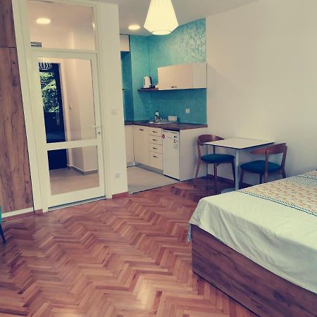 Clock Tower Apartments Podgorica Ngoại thất bức ảnh