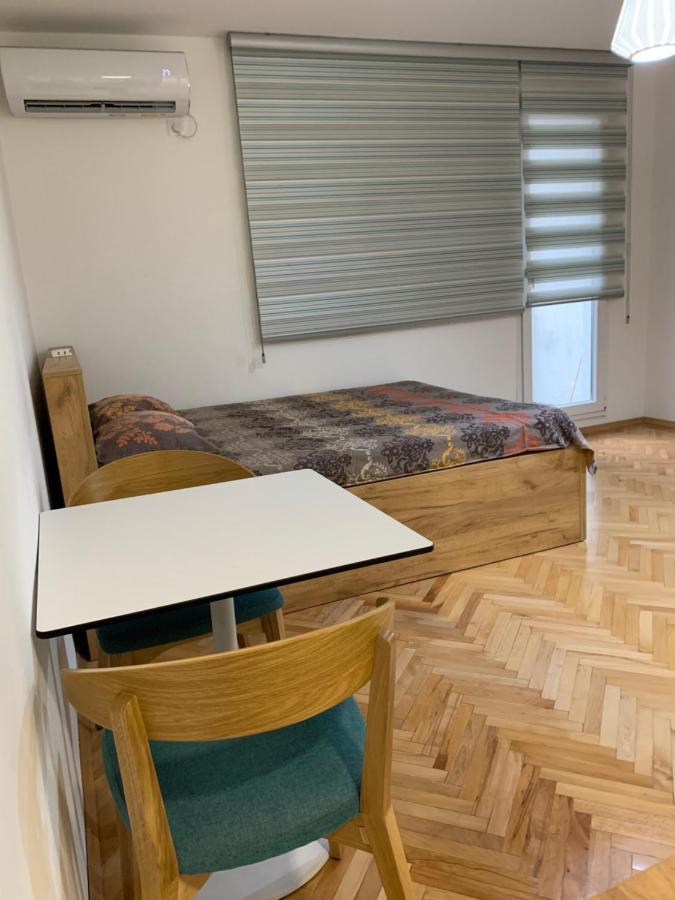 Clock Tower Apartments Podgorica Ngoại thất bức ảnh