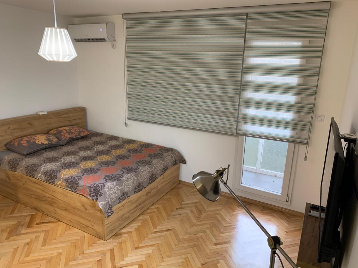 Clock Tower Apartments Podgorica Ngoại thất bức ảnh